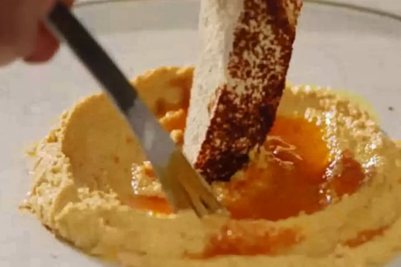 Hummus de pois chiches et tomate