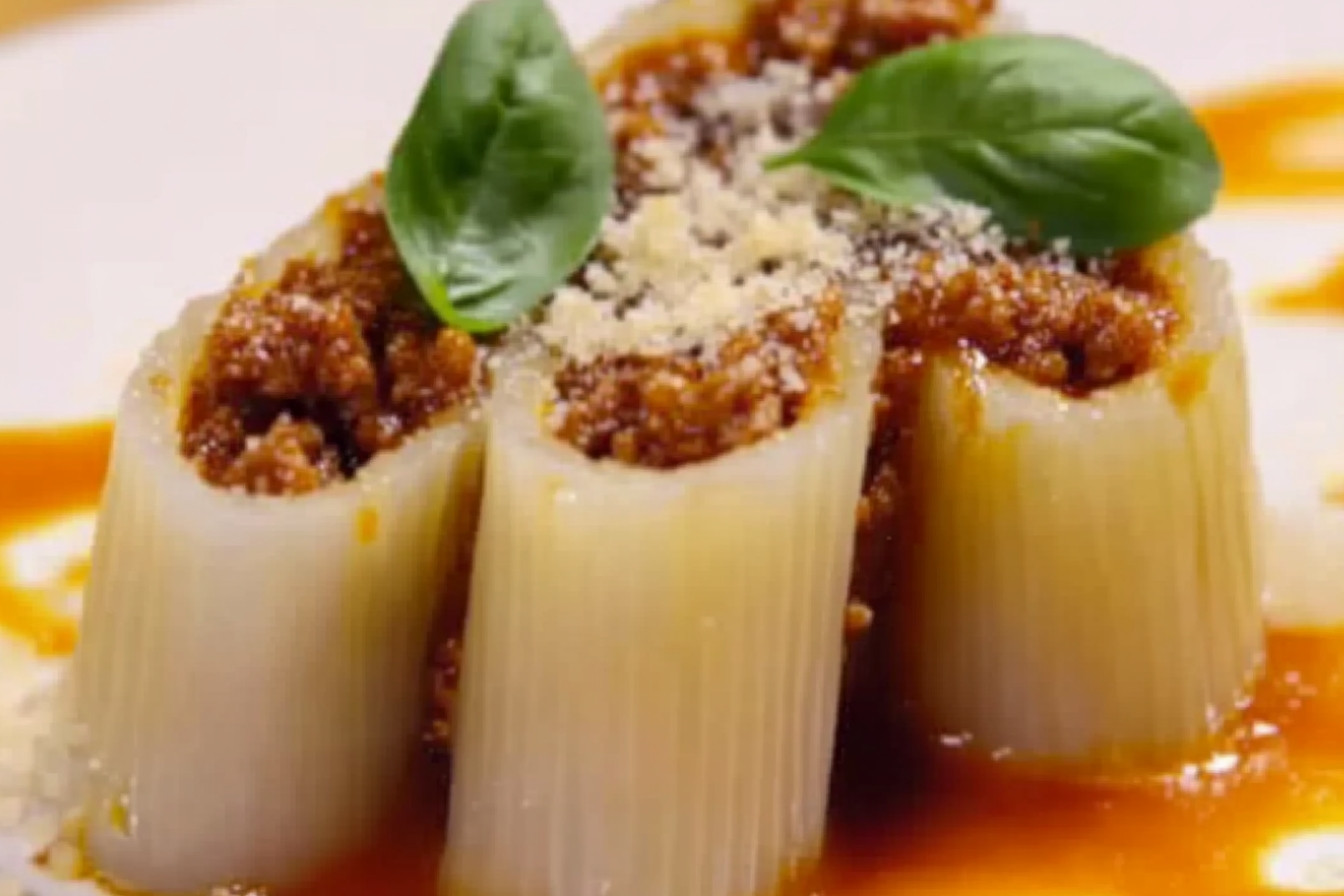 Paccheri à la bolognaise